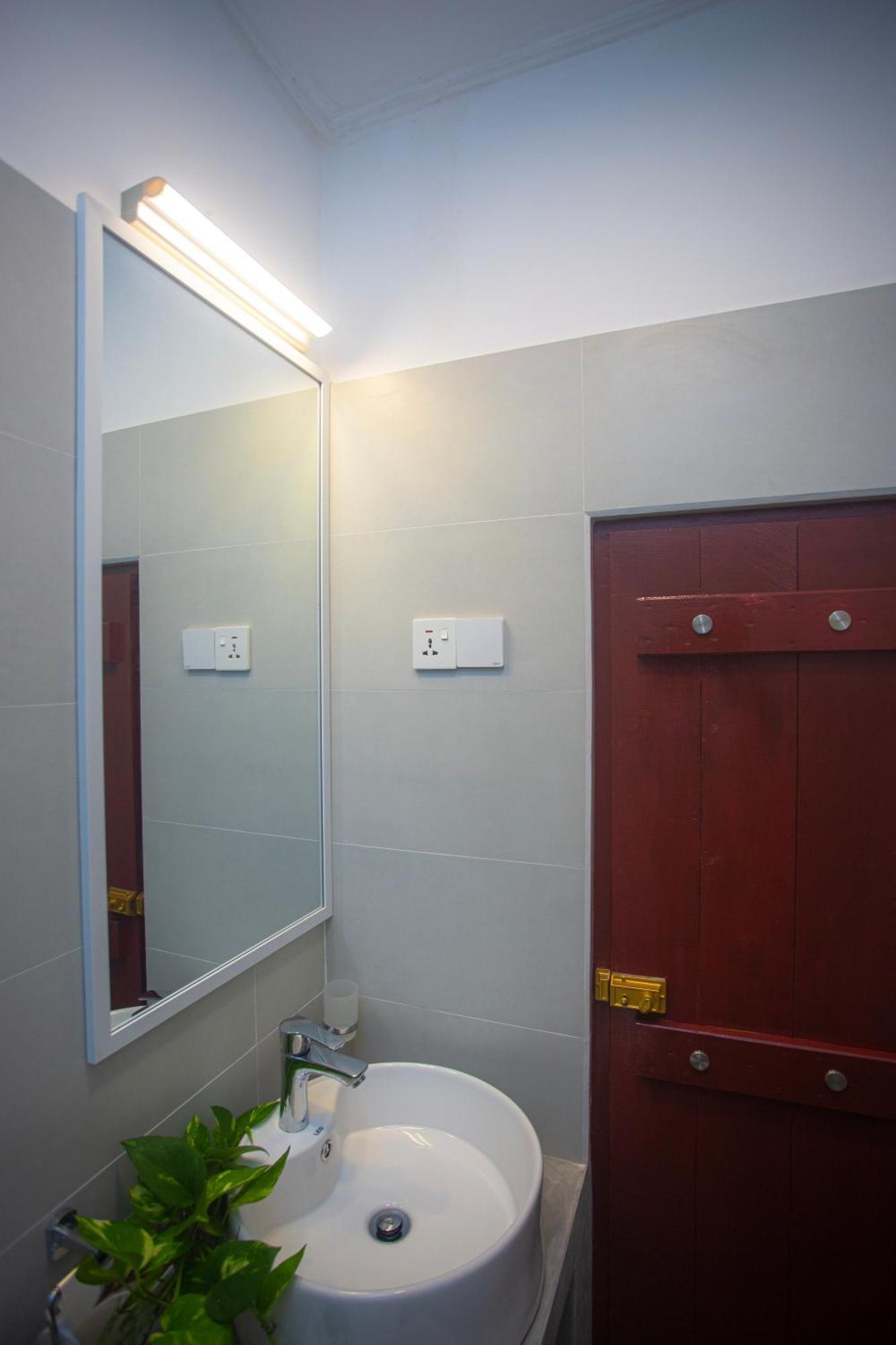 Villa Nutmeg Grove 高尔 外观 照片